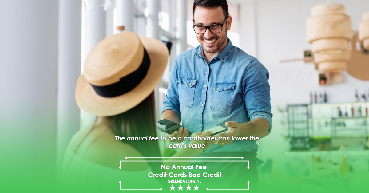 A man standing next to another man in a hat explaining no annual fee credit cards bad credit
