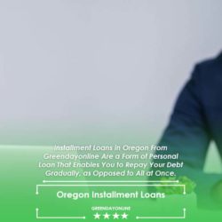 A man giving a receipt from Oregon installment loans